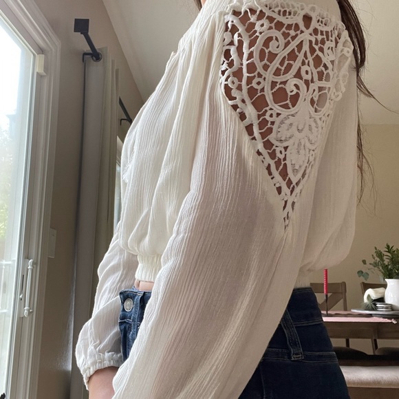 White, over the shoulder crop top with detailed sleeves. - Picture 3 of 8